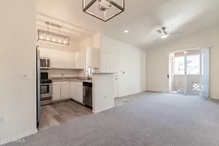 Photo #4: 6241116 Listing