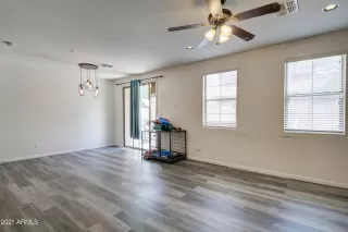 Photo #3: 6241165 Listing