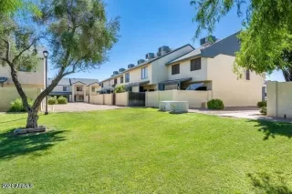 Photo #3: 6241244 Listing