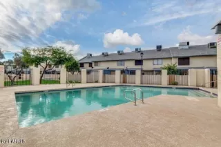 Photo #4: 6241244 Listing