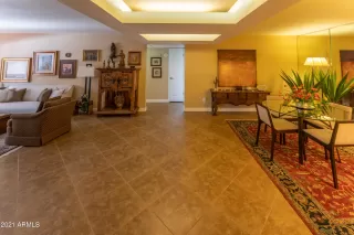 Photo #2: 6241287 Listing