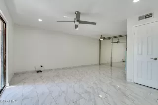 Photo #2: 6241456 Listing