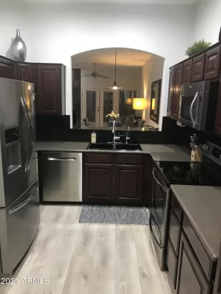 Photo #3: 6241463 Listing