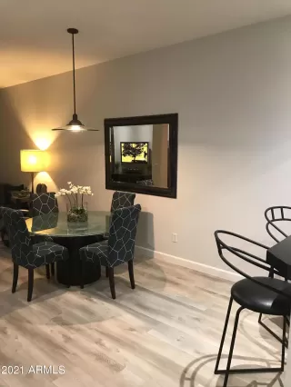 Photo #6: 6241463 Listing