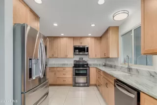 Photo #6: 6241501 Listing 