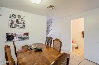 Photo #5: 6241962 Listing