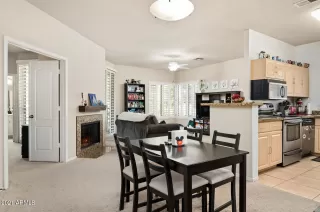 Photo #4: 6242115 Listing 