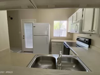 Photo #3: 6242160 Listing