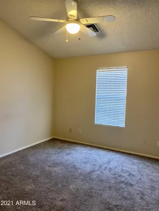 Photo #5: 6242160 Listing