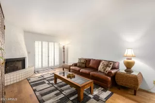 Photo #3: 6242209 Listing