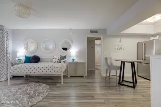 Photo #1: 6242213 Listing