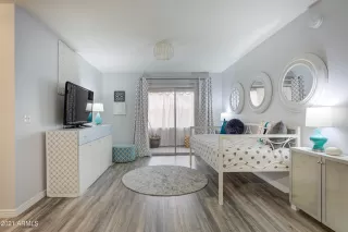 Photo #2: 6242213 Listing