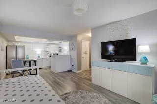 Photo #5: 6242213 Listing