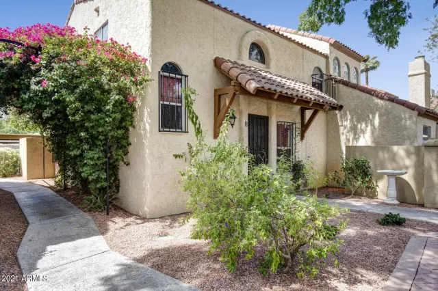 MLS: 6242408 Condo For Sale