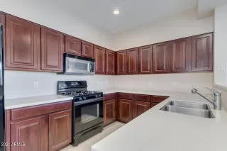 Photo #6: 6242412 Listing