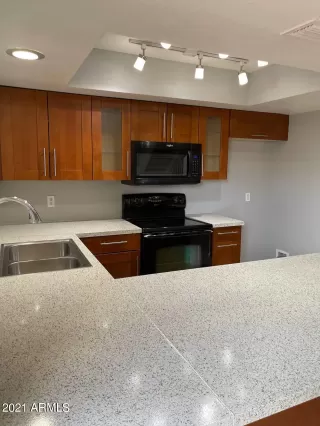 Photo #4: 6242422 Listing