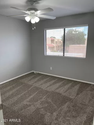 Photo #5: 6242422 Listing