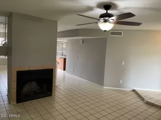 Photo #6: 6242422 Listing