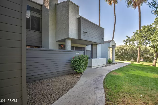 MLS: 6242633 Condo For Sale