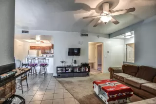 Photo #4: 6242633 Listing