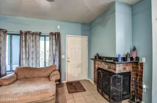 Photo #5: 6242633 Listing