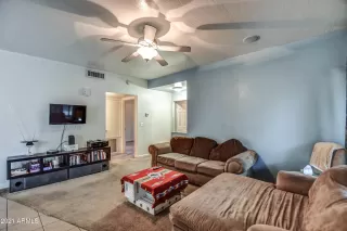 Photo #6: 6242633 Listing