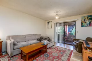 Photo #5: 6242658 Listing