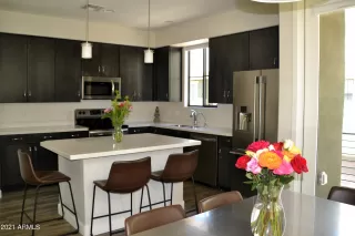 Photo #2: 6242687 Listing 