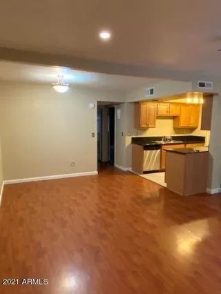 Photo #3: 6242863 Listing