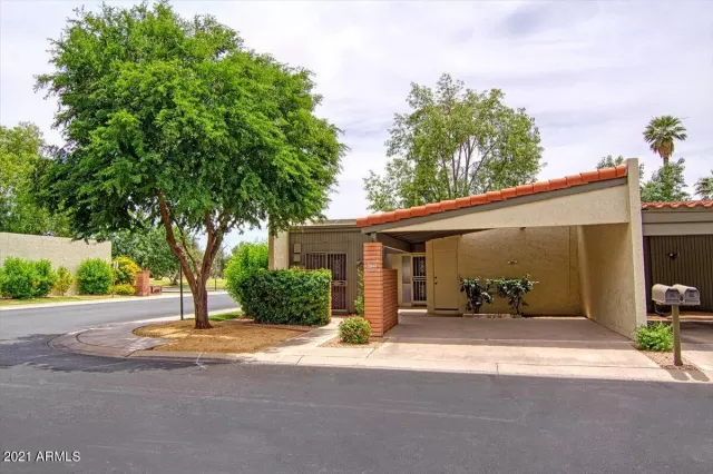 MLS: 6242883 Condo For Sale