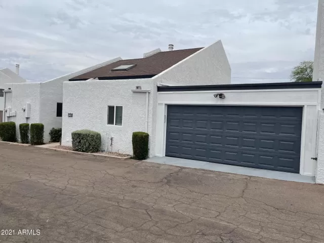 MLS: 6242967 Condo For Sale