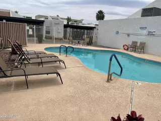 Photo #5: 6242967 Listing 