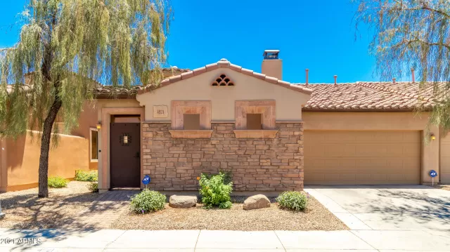 MLS: 6243100 Condo For Sale