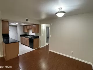 Photo #4: 6243152 Listing