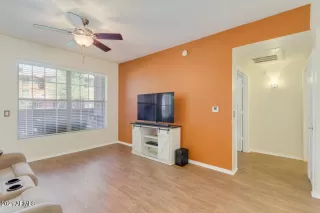 Photo #5: 6243223 Listing