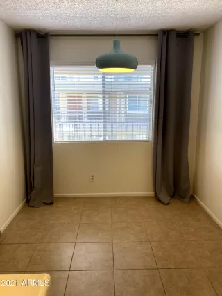 Photo #5: 6243319 Listing