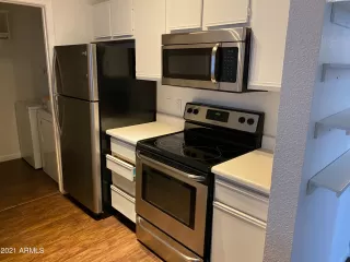 Photo #4: 6243394 Listing