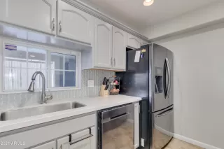 Photo #6: 6243437 Listing