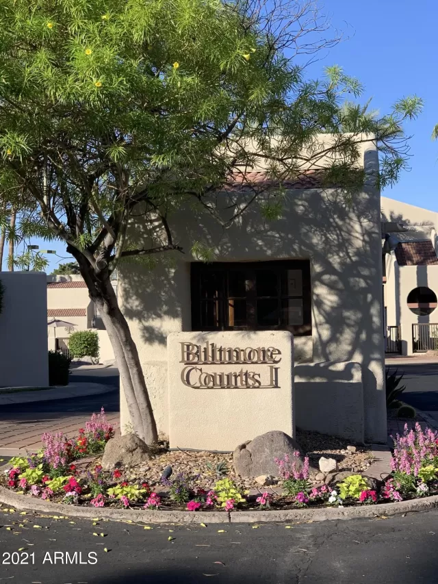 MLS: 6243484 Condo For Sale