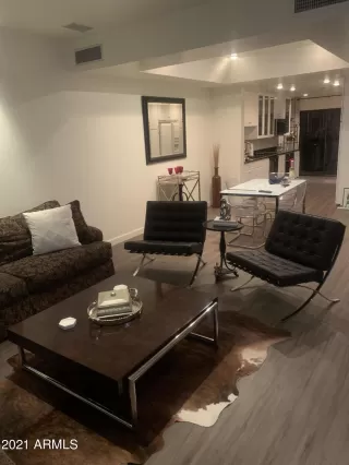 Photo #2: 6243484 Listing