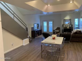 Photo #3: 6243484 Listing