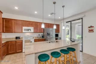 Photo #6: 6243637 Listing