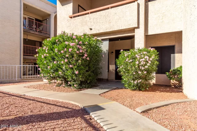 MLS: 6243679 Condo For Sale