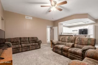 Photo #5: 6243679 Listing