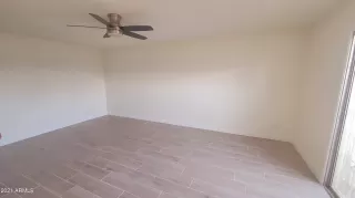 Photo #5: 6243701 Listing