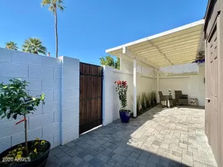 Photo #6: 6244037 Listing