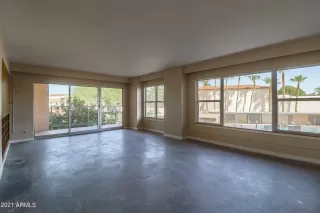 Photo #2: 6244075 Listing