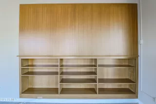 Photo #4: 6244075 Listing