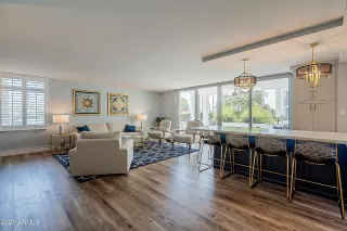 Photo #2: 6244098 Listing