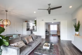 Photo #2: 6244211 Listing